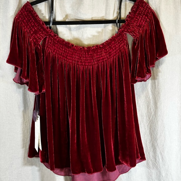 NWT Hale Bob Natalie off shoulder Red Silk blend velvet top S - Picture 3 of 11